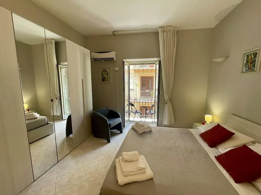 Dimora Dei Mercanti Apartment Palermo 0*,